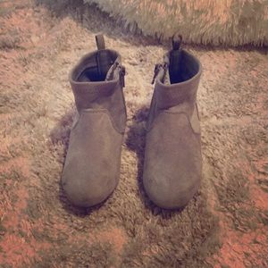 Suede toddler boots